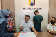 Penyebar Video Syur...