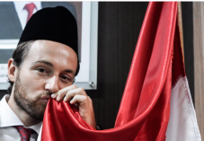 Resmi Jadi WNI, Marc...