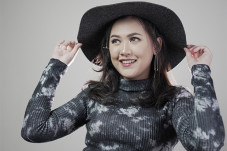 Happy Asmara Sedang...