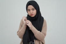 Terlambat Sudah, Hanin...