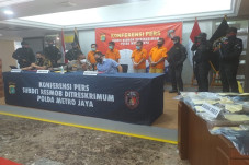 Polisi Tangkap 5 Pelaku...