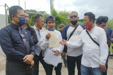 Belasan Tahun Berjuang,...
