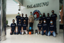 Dua Robot R2C UKSW Berhasil...