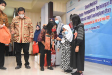 Menteri PPPA Ajak Bantu...