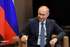 Putin Sebut Lusinan...