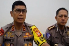 Kapolda Jabar Dicopot,...