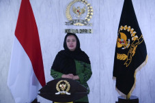 Sampaikan Selamat HUT...