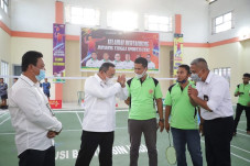 Tingkatkan Prestasi...