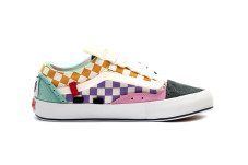 Vans Hadirkan Sepatu...
