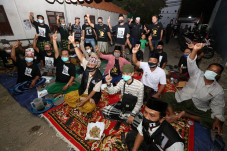 Ketika Para Santri dan...