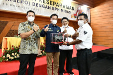 Perkuat Pengawasan BBM,...