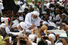 Massa Penjemput Habib...