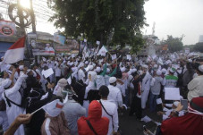 Pangdam Jaya Ancam FPI...