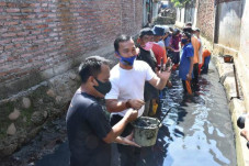 Pemkab Batang Lanjutkan...