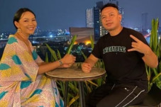 Pacaran dengan Vicky...