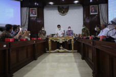 KPK Warning Pengembang...