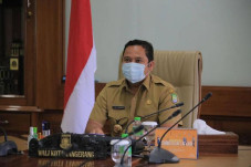 Perpanjang PSBB, Pasien...