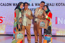 Istri-istri Calon Wali...