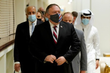 Pompeo Pede Lebih Banyak...