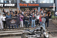 Pemilik Harley-Davidson...