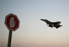 Jet Tempur Israel Terbang...
