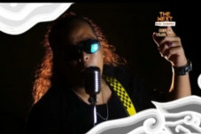 Nur Bayan: Hitsmaker...
