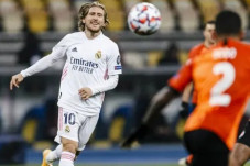 Modric Akui Posisi Real...