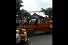 Pengepungan Rumah Mahfud...