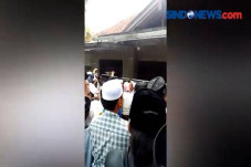 Rumah Mahfud MD Dikepung...