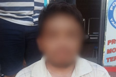Cabuli Belasan Anak...