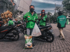 Sebanyak 18.391 Pengiriman...