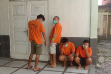 Sindikat Pengedar 30...