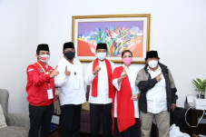 Didampingi Rano Karno,...