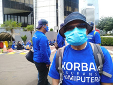 Digeruduk Nasabah, AJB...