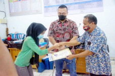 Di Tengah Polemik RKT,...