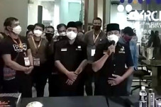 Pertanyakan Larangan...