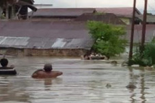 Bantu Korban Banjir...