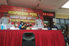 Iyut Bing Slamet Konsumsi...