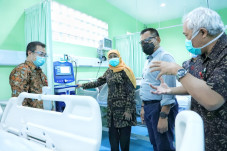 Khofifah Resmikan IGD...