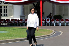 Teman-temannya Diciduk...