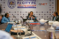 Layak Ditiru, Tim Liga...