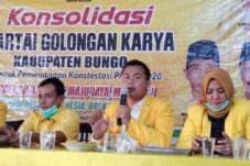 Hitung Cepat Pilgub...
