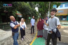 Kembaran Raffi Ahmad,...