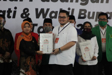 Cabup Kediri Dhito,...