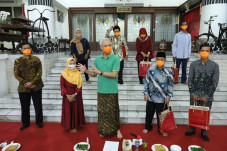 Hari Antikorupsi Sedunia,...