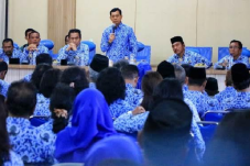 Abang Bupati JR Saragih...