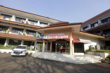 Datang dari Berbagai...