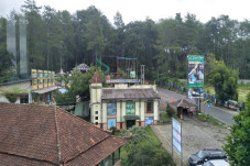 Semua Karyawannya Dinyatakan...