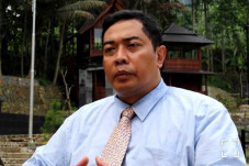 Saatnya Rakyat Bergandengan...