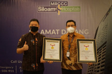 Dokter Siloam Hospitals...